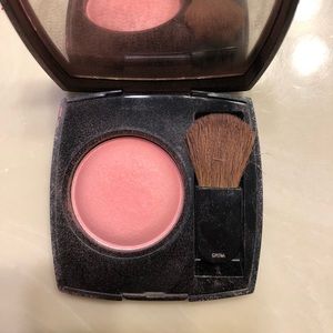 Chanel Blush Narcisse 44